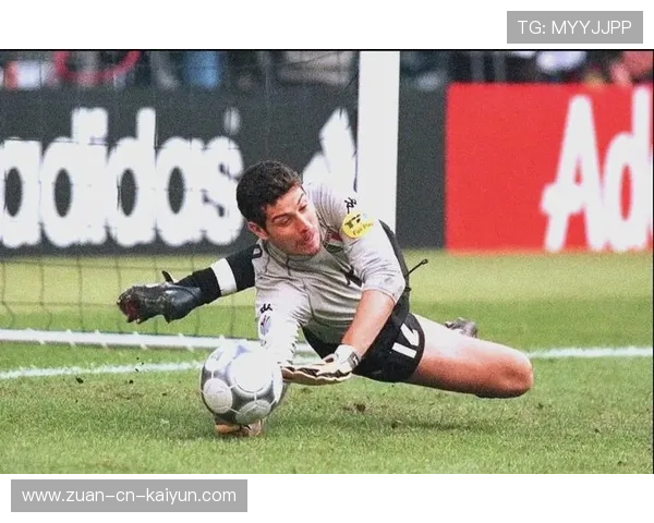 神级扑救：门将的关键瞬间救球队于危难，神级门将 知乎